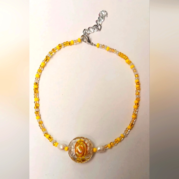 Handcrafted Yellow Beaded Choker W/Real Pearls 13.5" W/2' Extender - Picture 2 of 4